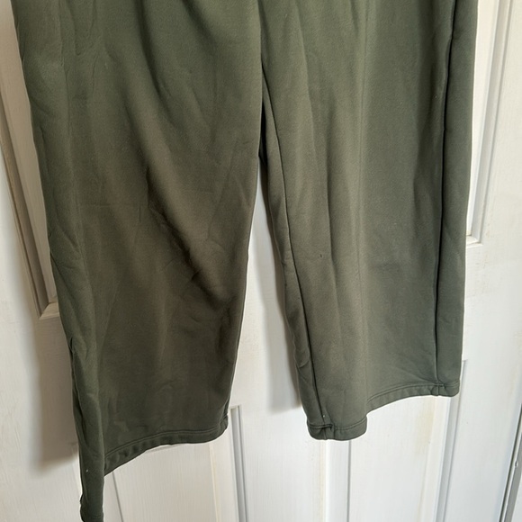 Nike Men’s Military Green Sweatpants size ‘medium - Picture 2 of 4
